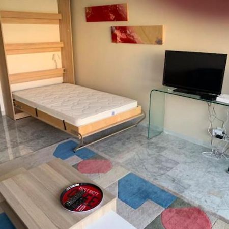 Studio Residence Le Tanit Antibes Bagian luar foto